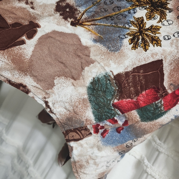 Very vibrant, vintage shirt, size medium? - Picture 10 of 12